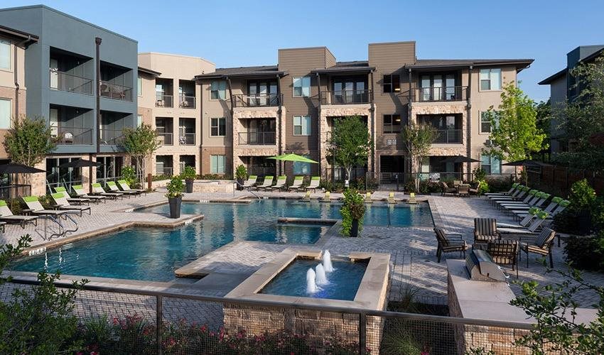 Axis Medical Center-001