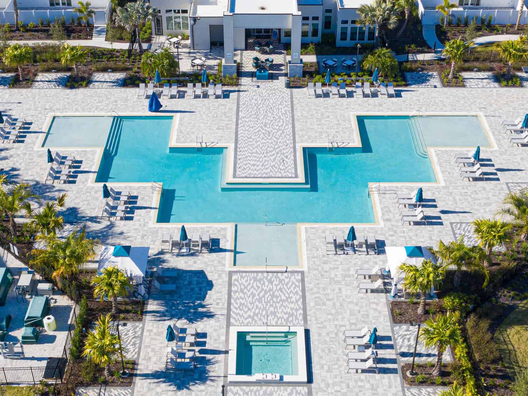Spectrum Resort Orlando clubhouse and resort pool